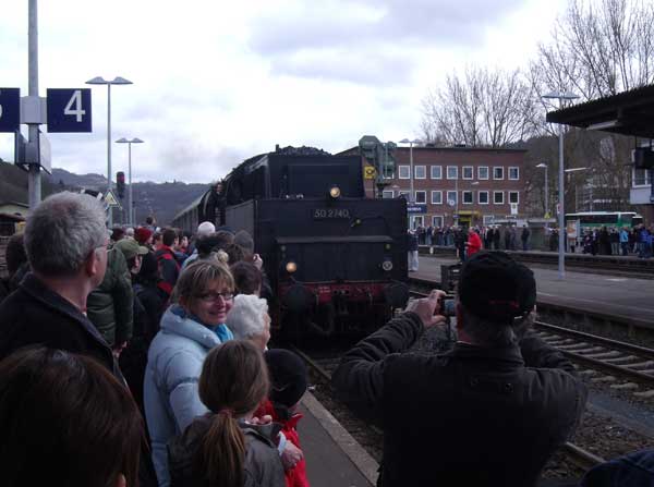 Dampfzug nach Daun und Ulmen